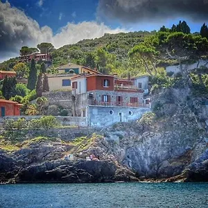 Flora Argentario Bed & Breakfast